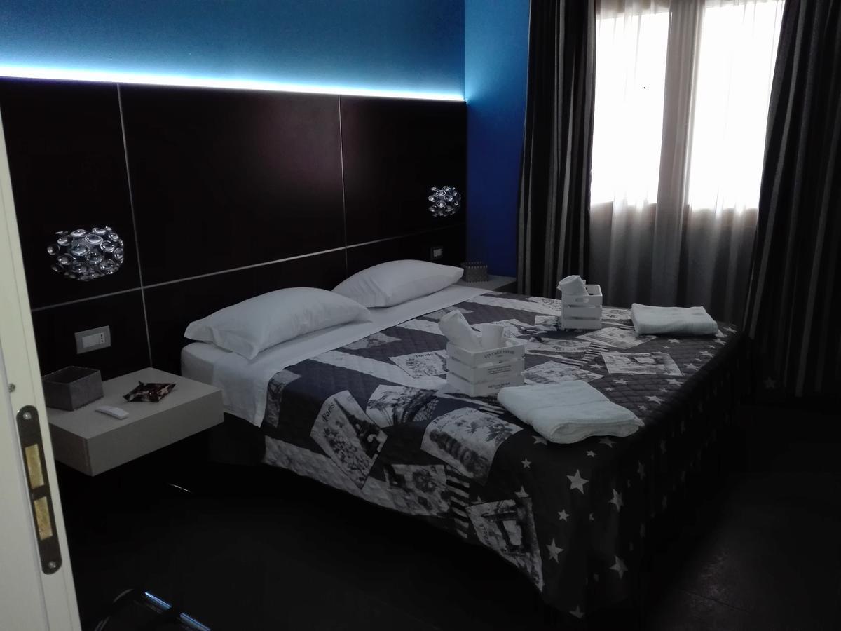 Manu'S Guest Suite Cosenza Kültér fotó
